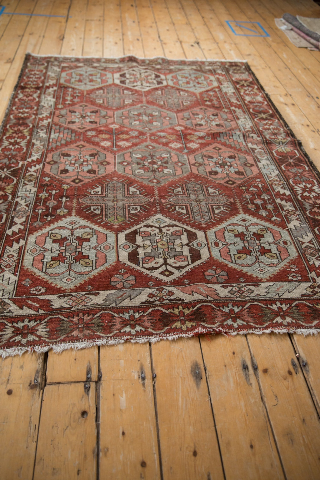 4.5x6.5 Vintage Distressed Baktiari Rug