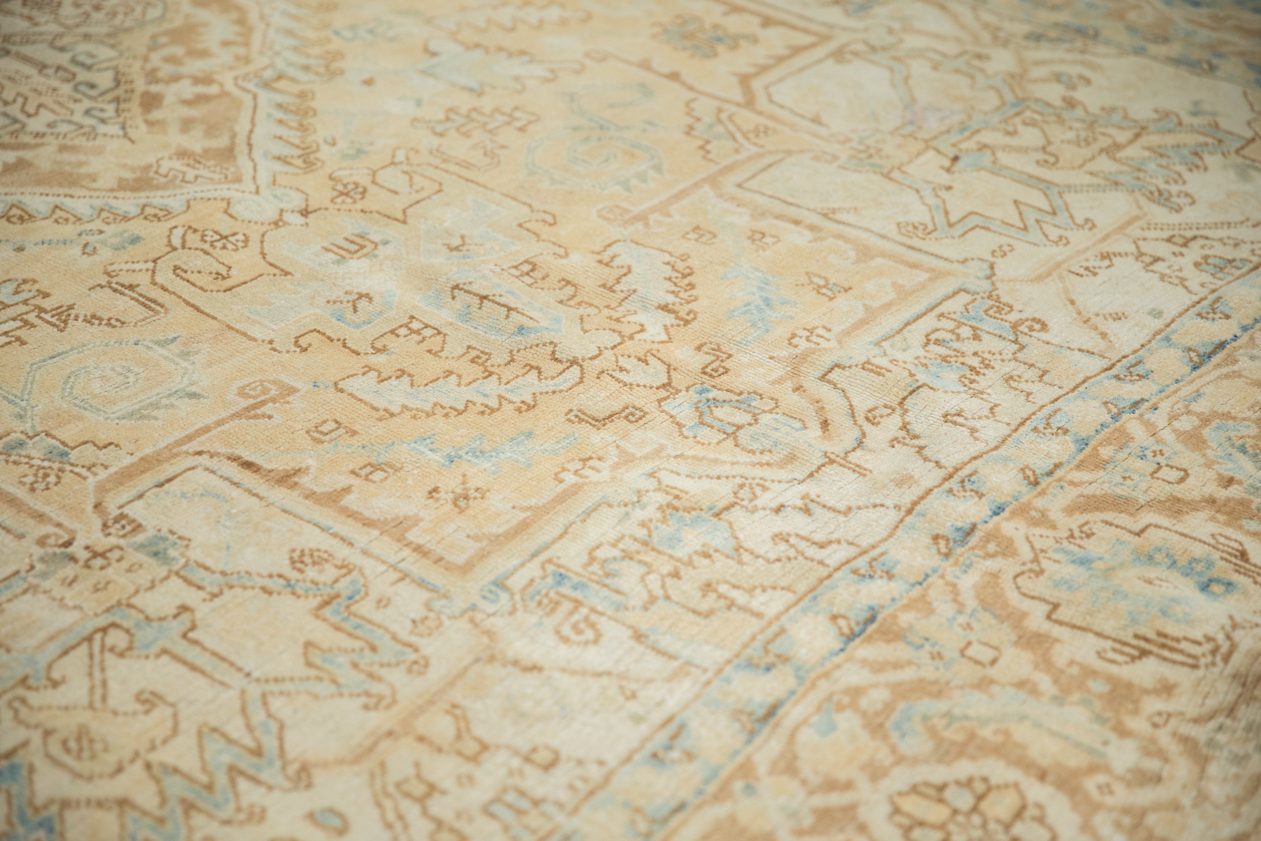 7x11 Vintage Distressed Heriz Carpet