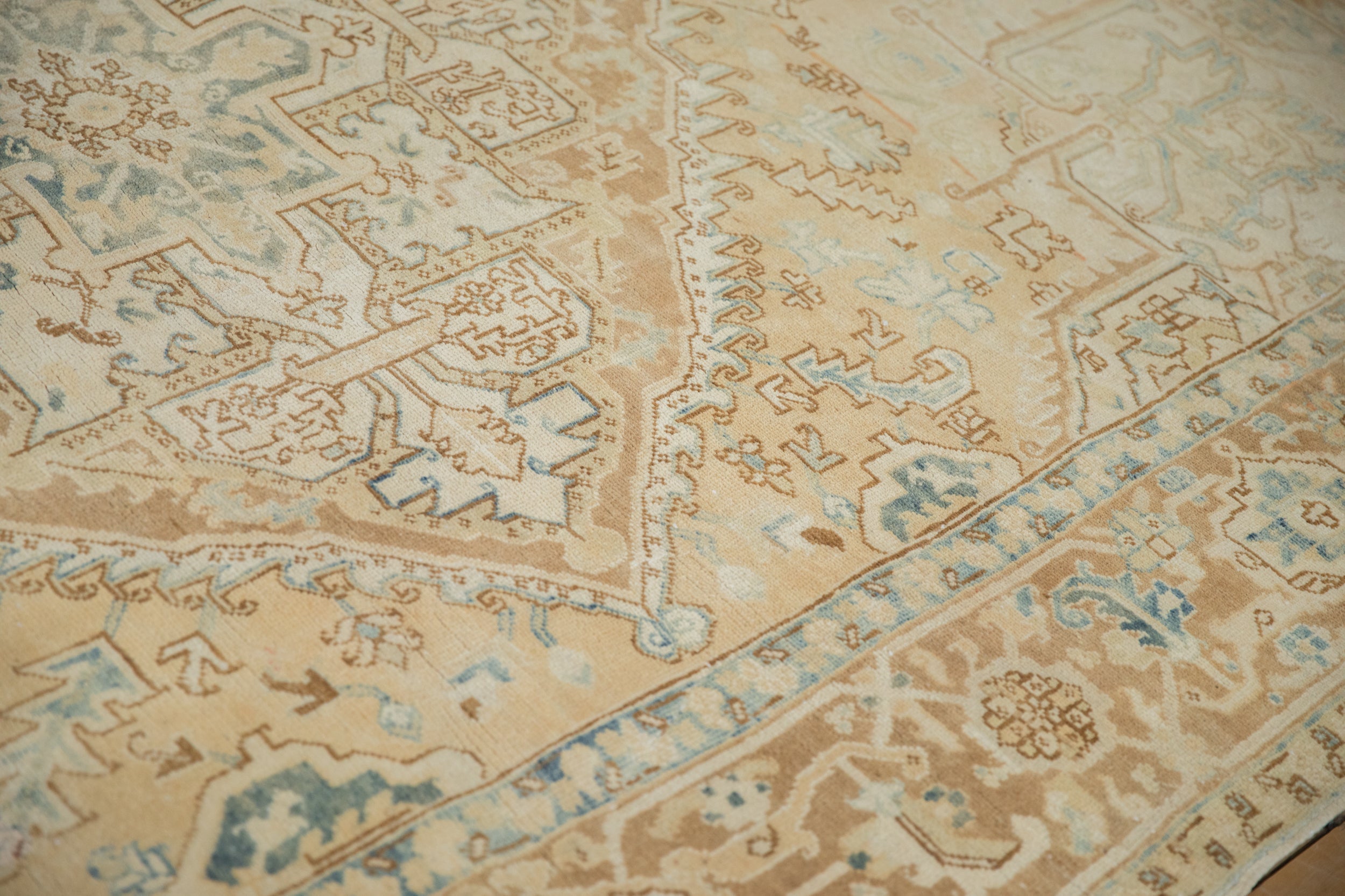 7x11 Vintage Distressed Heriz Carpet