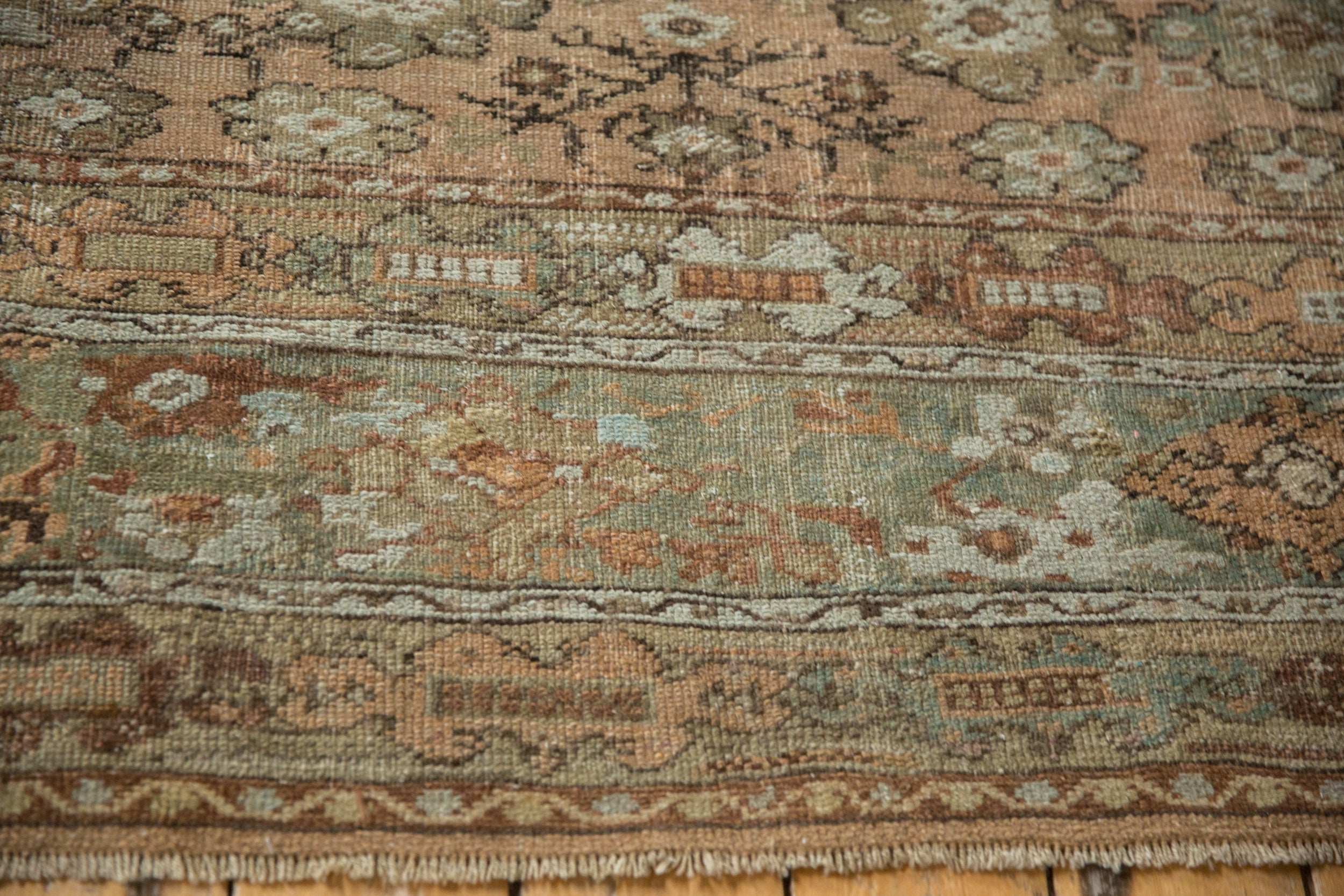 9x11.5 Vintage Distressed Ghiordes Carpet