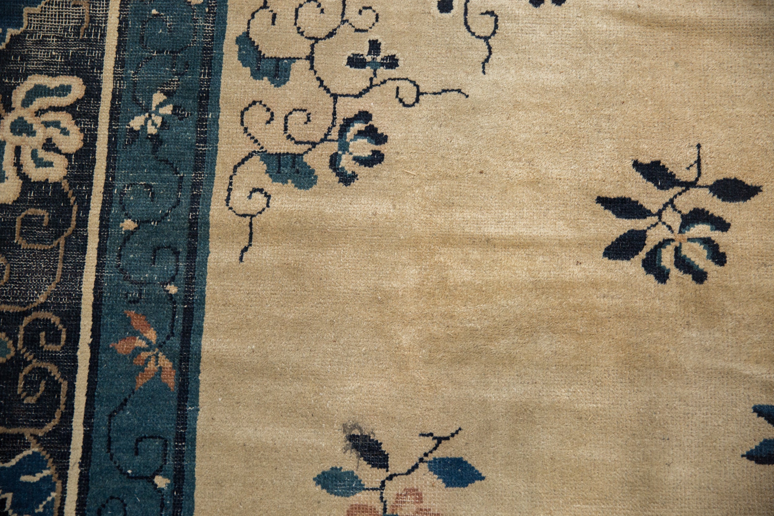 8x10 Antique Peking Carpet