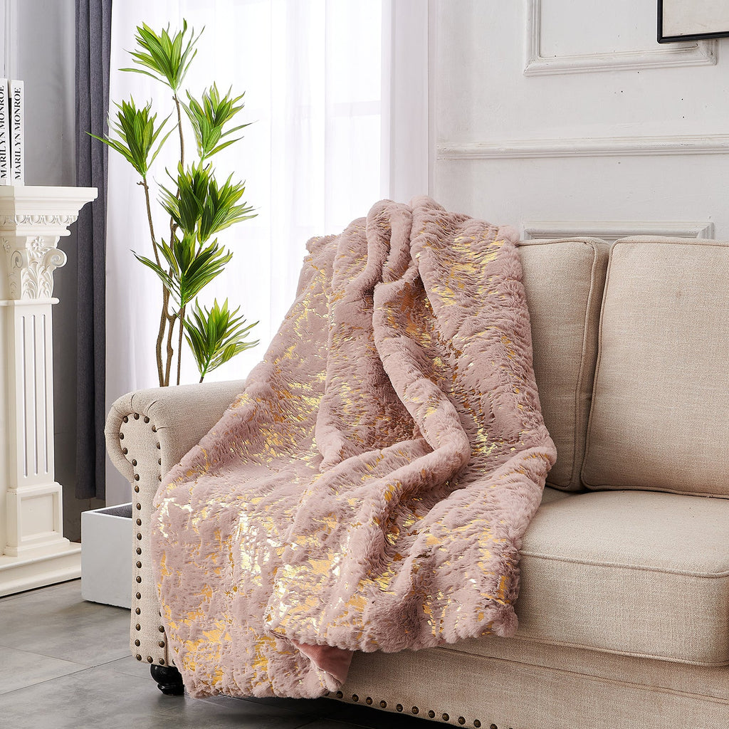 Luxury Chinchilla Faux Fur Gilded Dust Pink Throw Blanket (50' x 60')