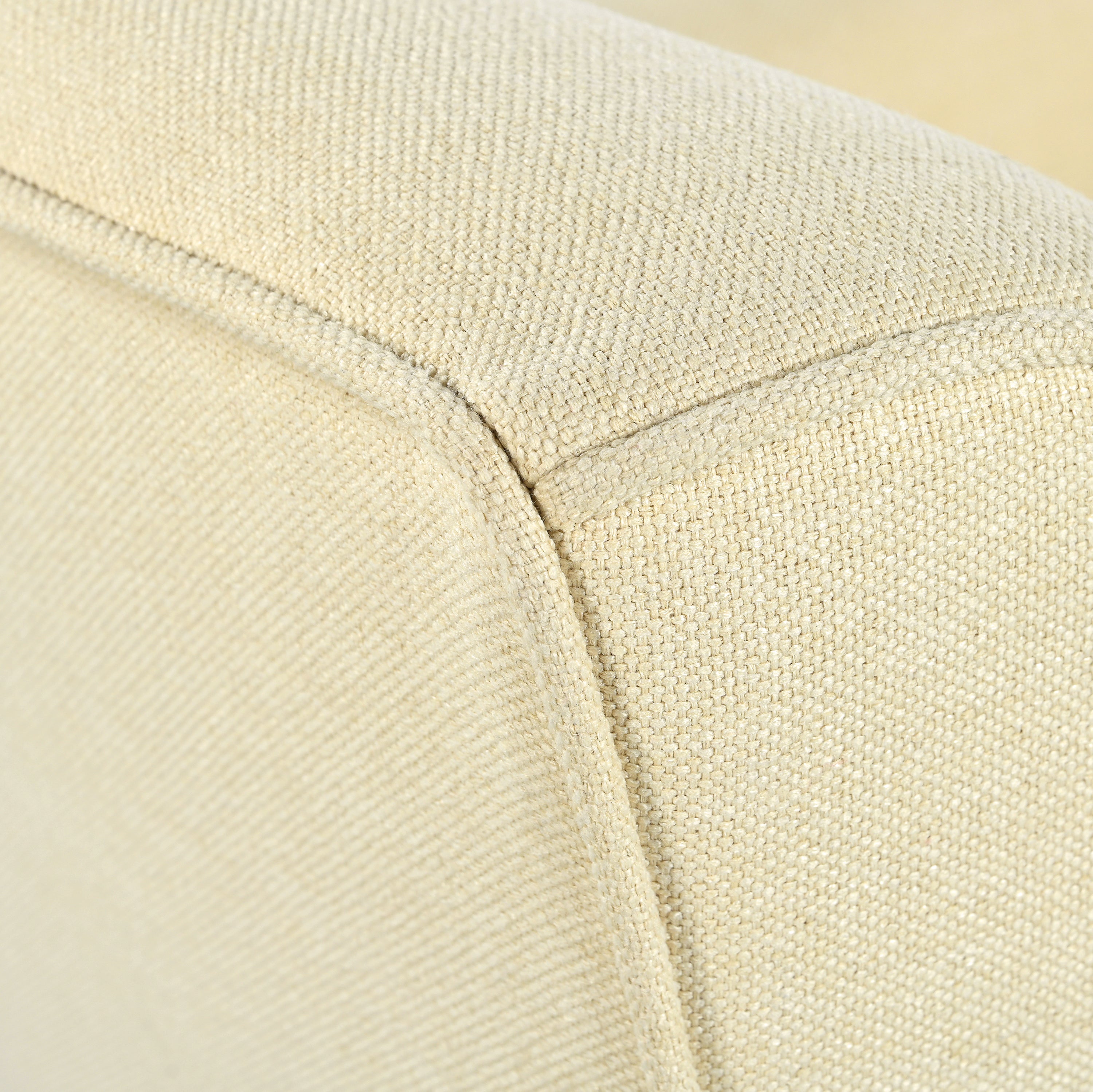 Mid-Century Modern Armchair - Tufted Fabric Accent Chair with Solid Wood Legs for Living Room, Bedroom & Office - Comfortable Polyester Upholstery - Classic Button-Tufted Back & Tapered Design