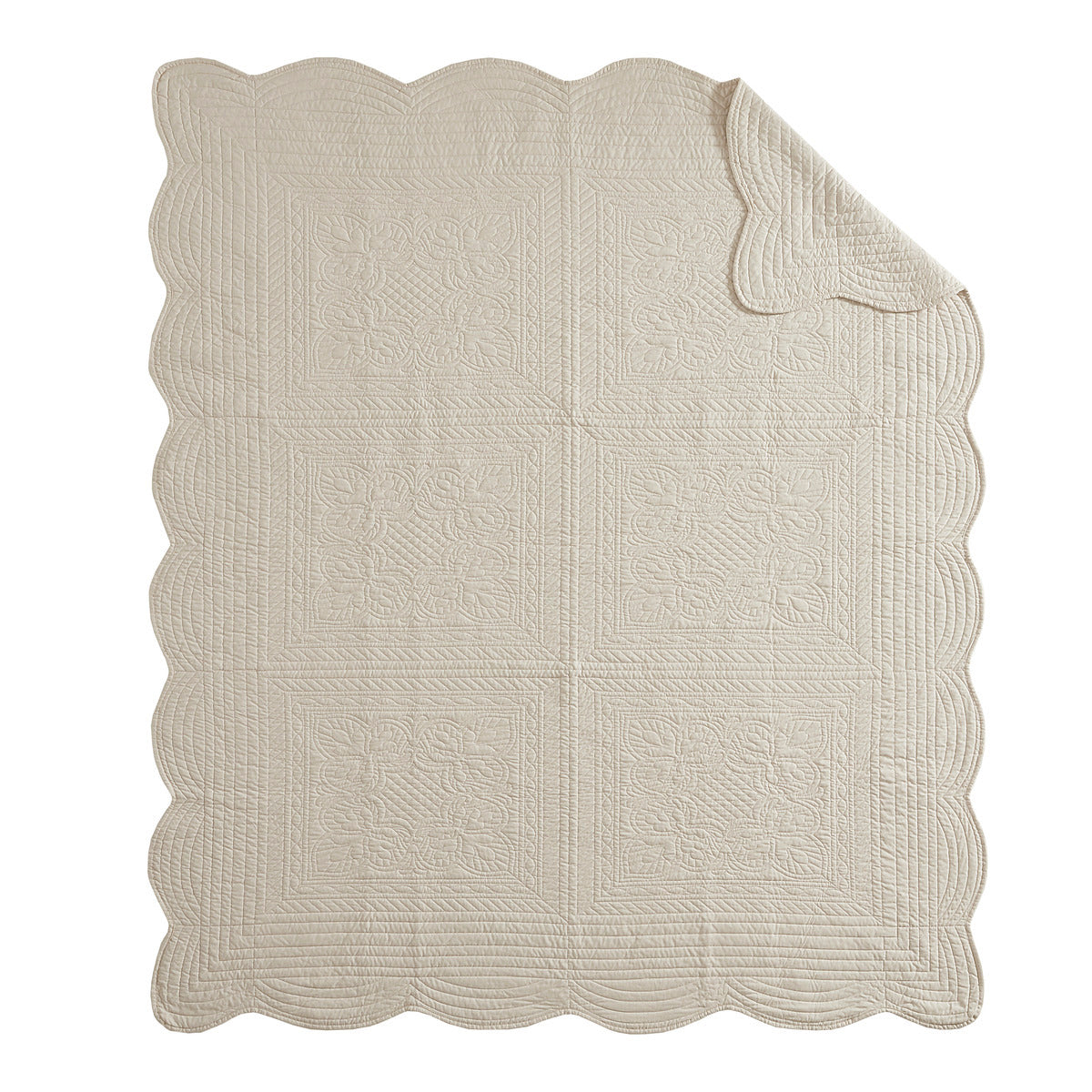 Oversized Quilted Throw with Scalloped Edges Cream 60x72'