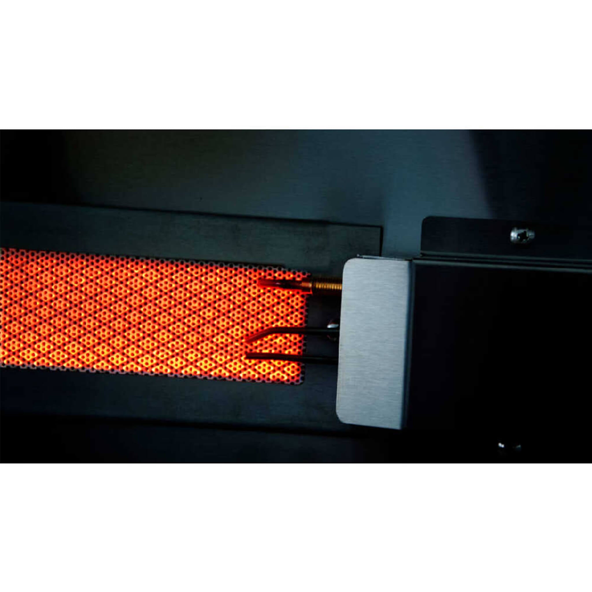 Edgestar 60K BTU 30" Natural Gas Built-In Grill With Lighted Grill Area And Double Access Doors (SAK82568)
