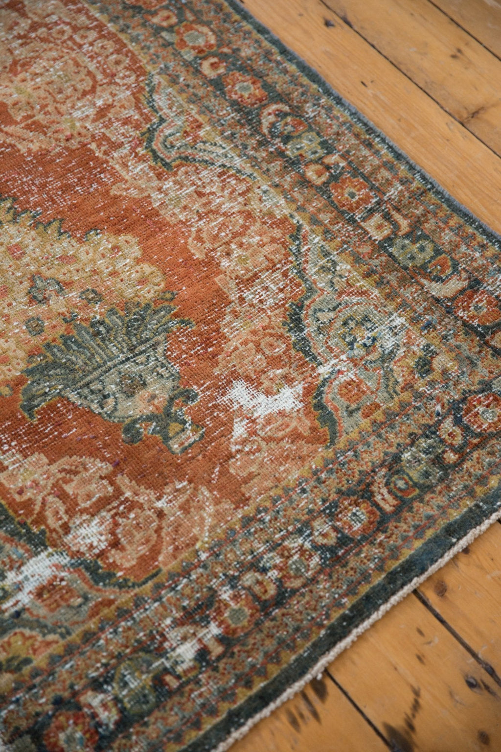 3.5x11.5 Vintage Distressed Mahal Rug Runner