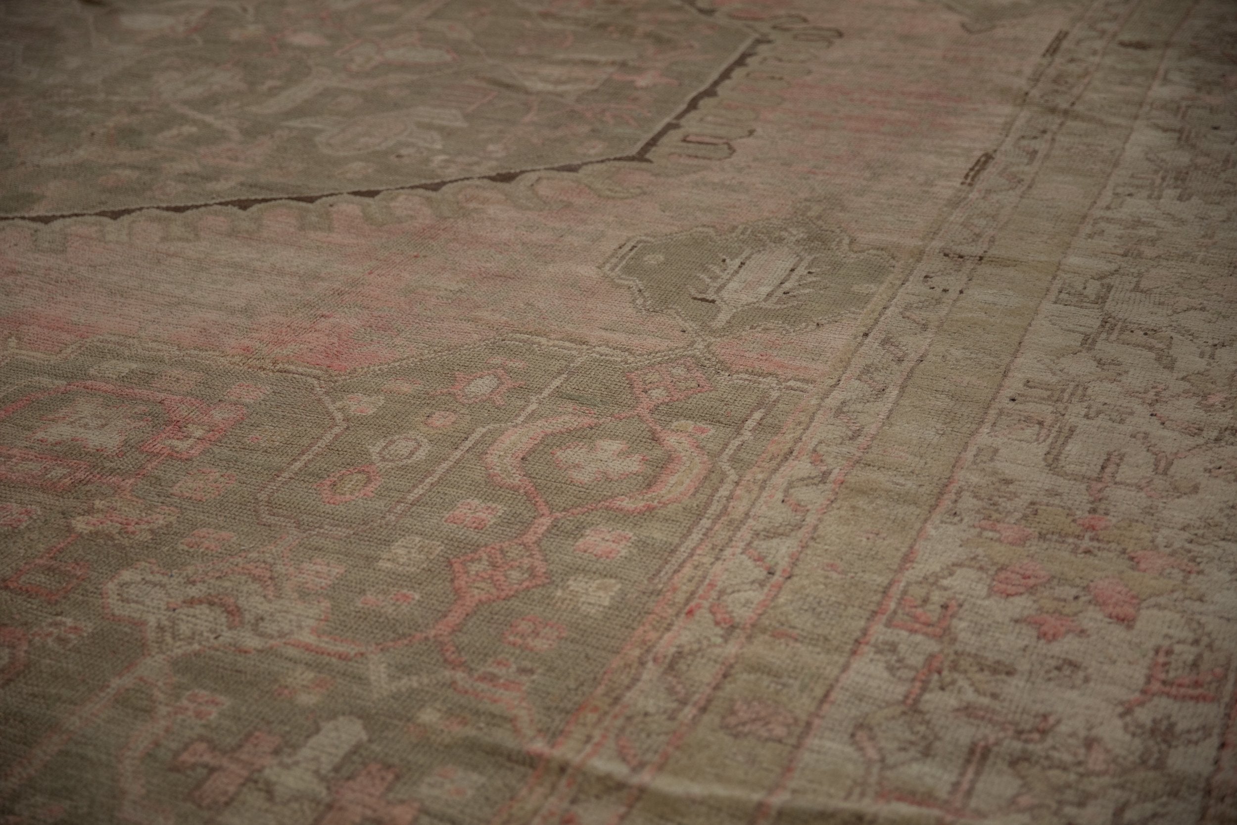 15.5x19.5 Vintage Distressed Oushak Carpet