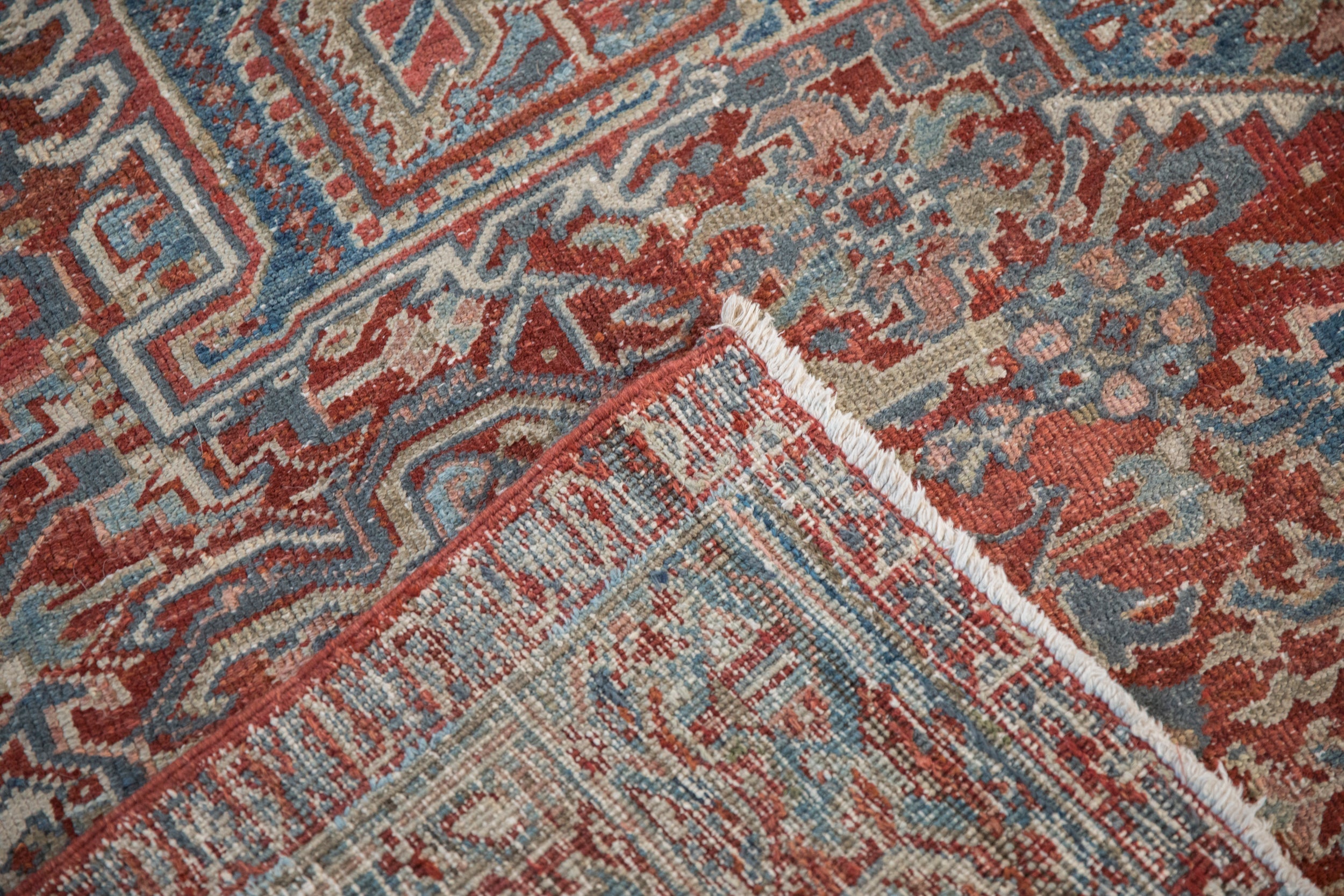 8x11 Vintage Distressed Heriz Carpet