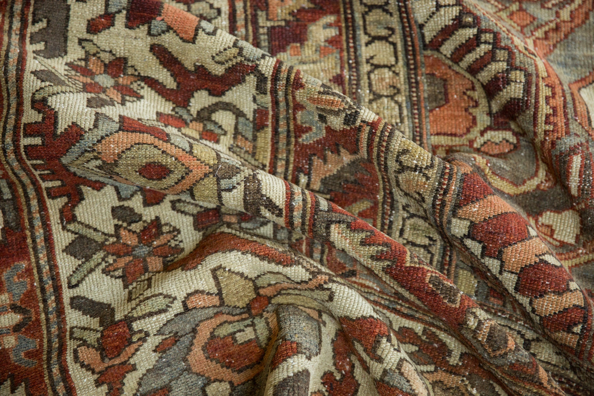 11.5x15 Vintage Distressed Baktiari Carpet