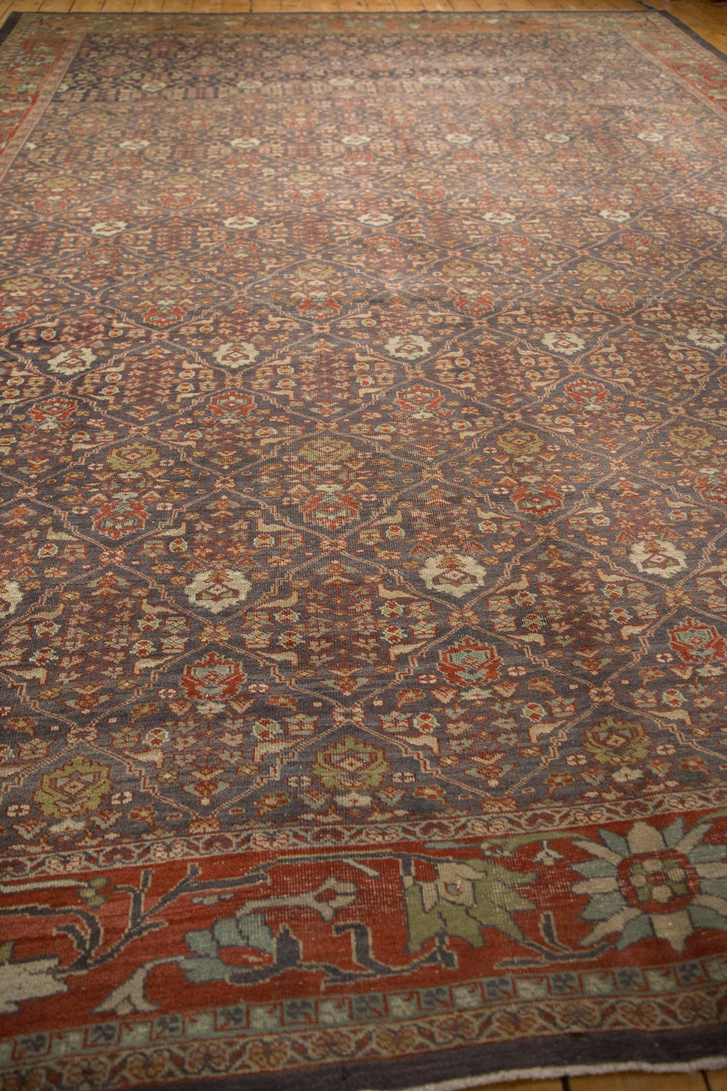 RESERVED 10.5x13.5 Vintage Distressed Mahal Carpet