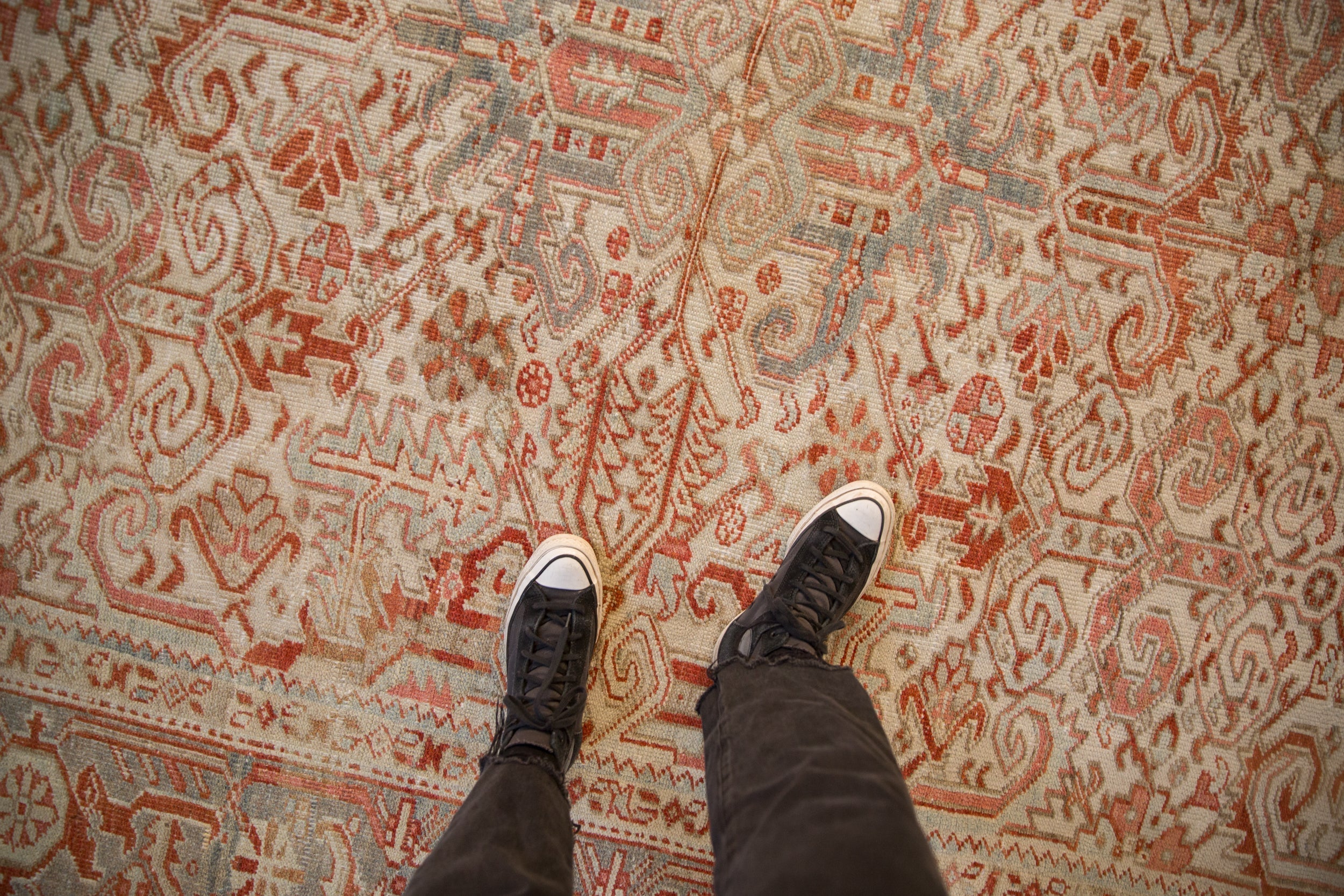 8x9.5 Vintage Distressed Heriz Carpet