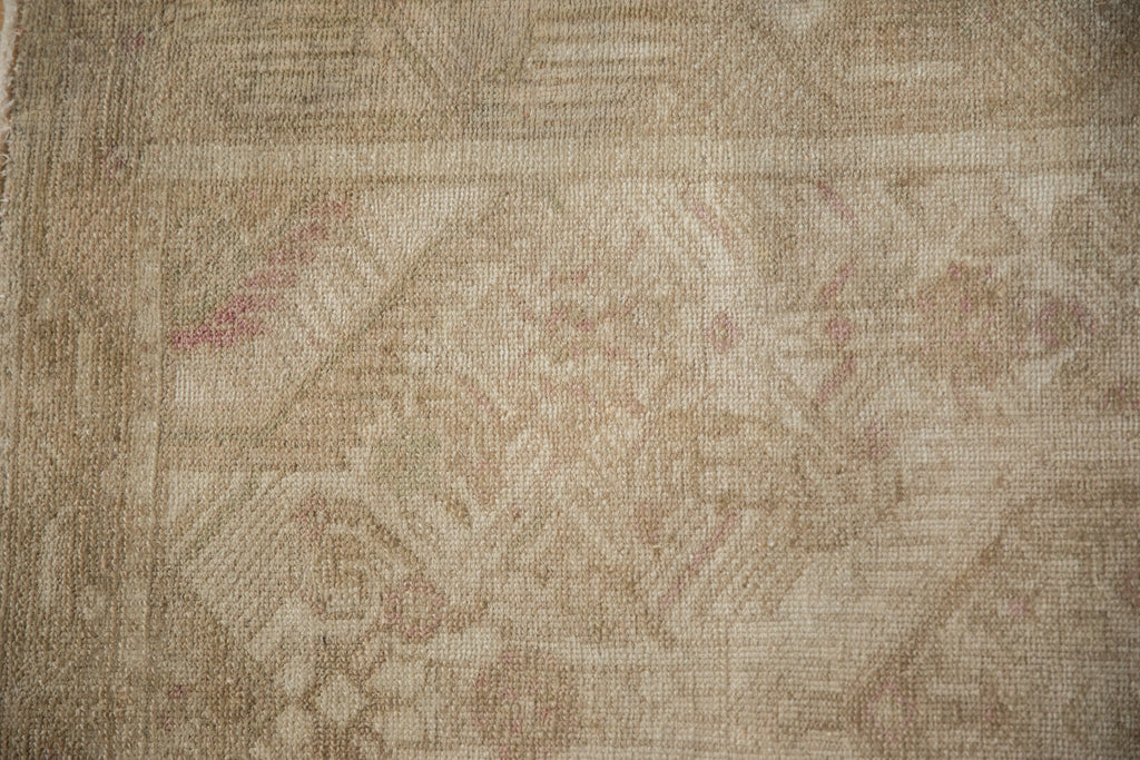 2.5x4 Vintage Distressed Tajabad Rug