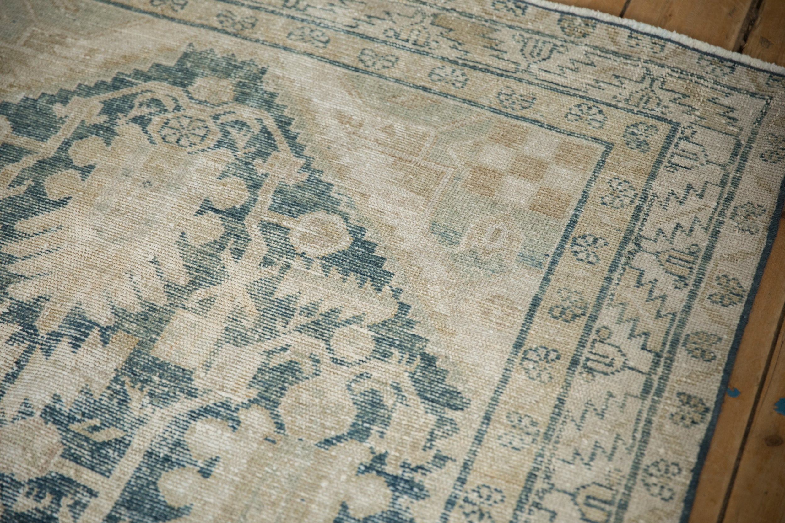 4x6.5 Vintage Distressed Hamadan Rug