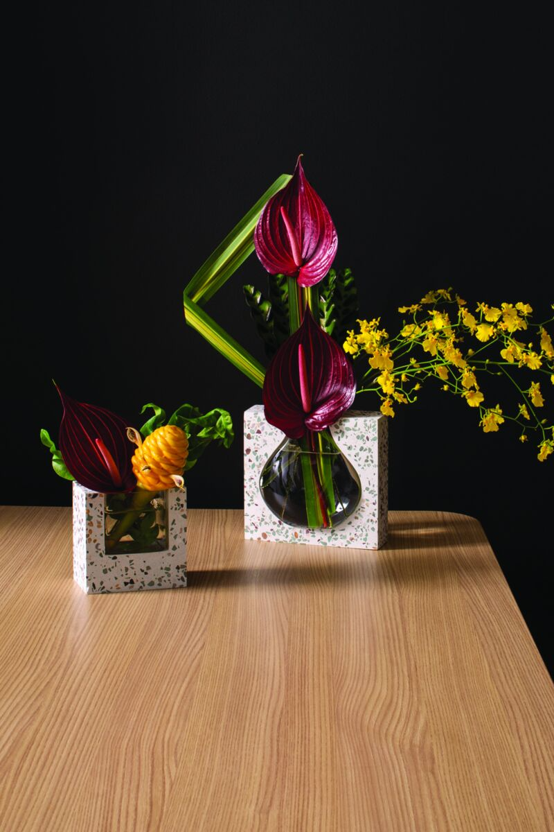 Eyla Vase