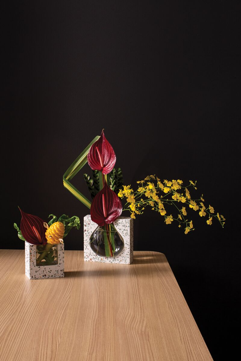 Eyla Vase