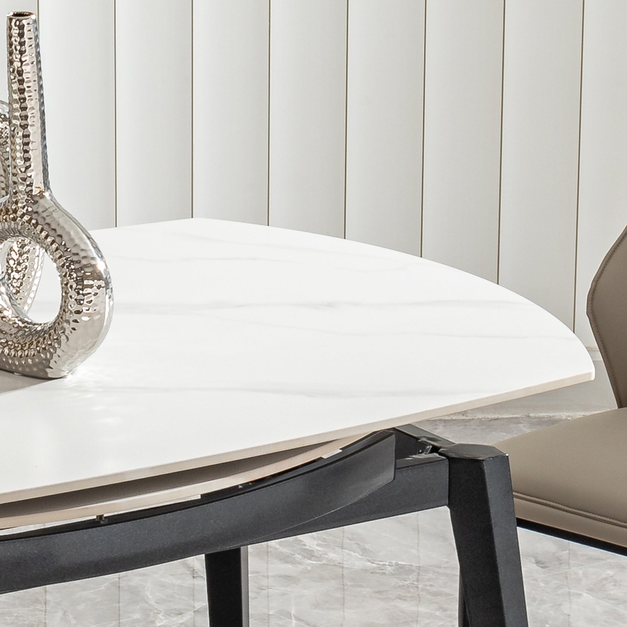 Modern Extendable Round Dining Table with Sintered Stone Top, White & Black, 33.5'' to 51.2''