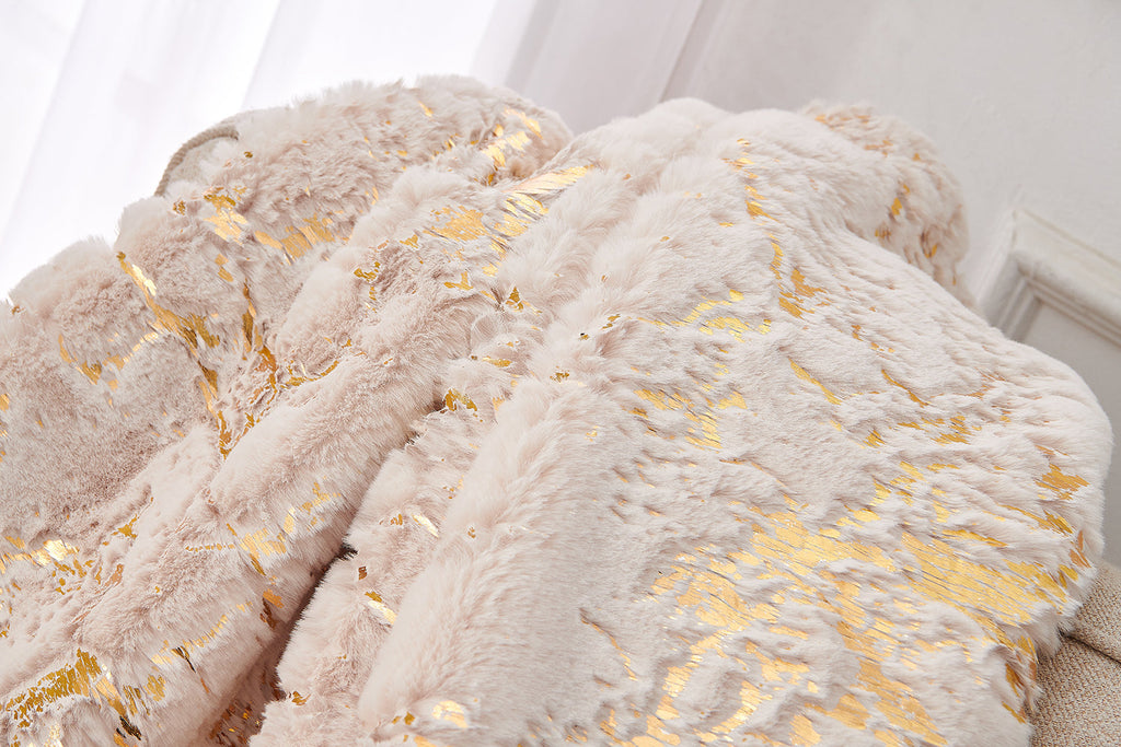 Luxury Chinchilla Faux Fur Gilded Beige Throw Blanket (60' x 80')