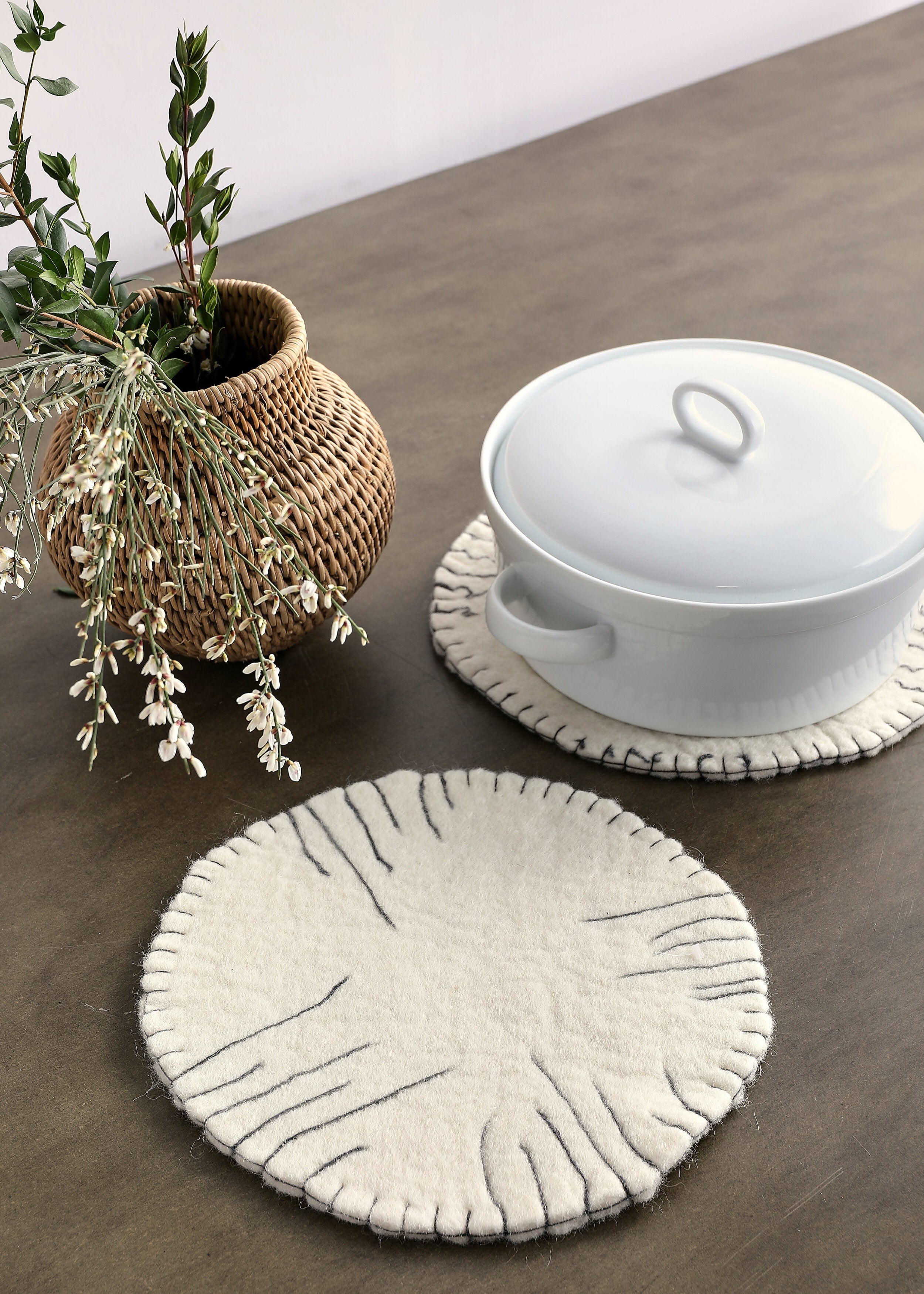 Fine Line Ivory Wool Trivet