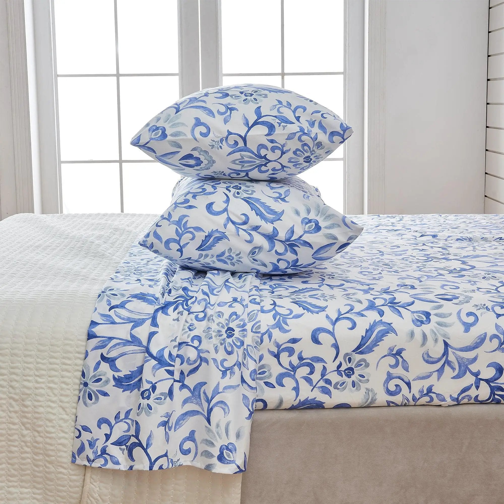 4 Piece Watercolor Floral Microfiber Sheet - Delia Collection