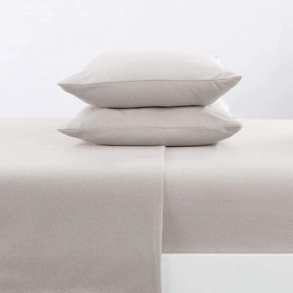 4-Piece Solid Fleece Sheet - Christina Collection