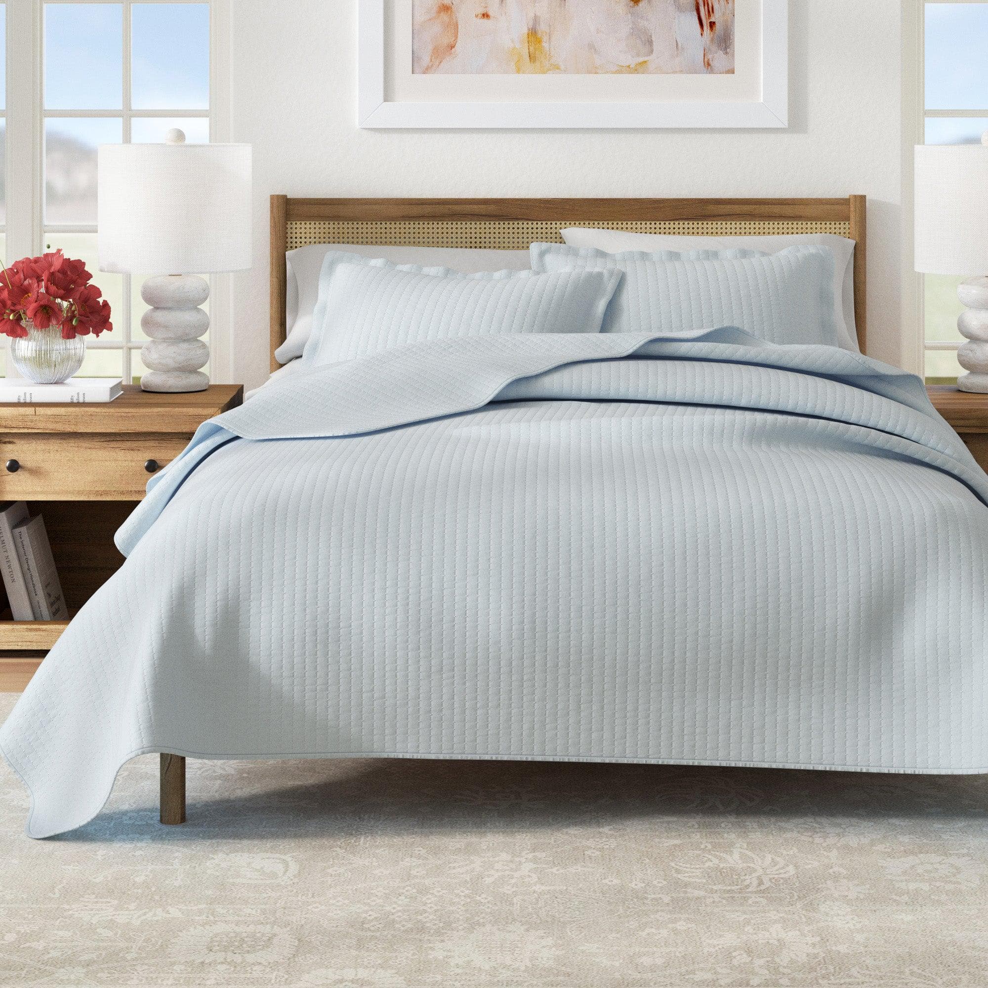3-Piece Solid Quilt - Alicia Collection
