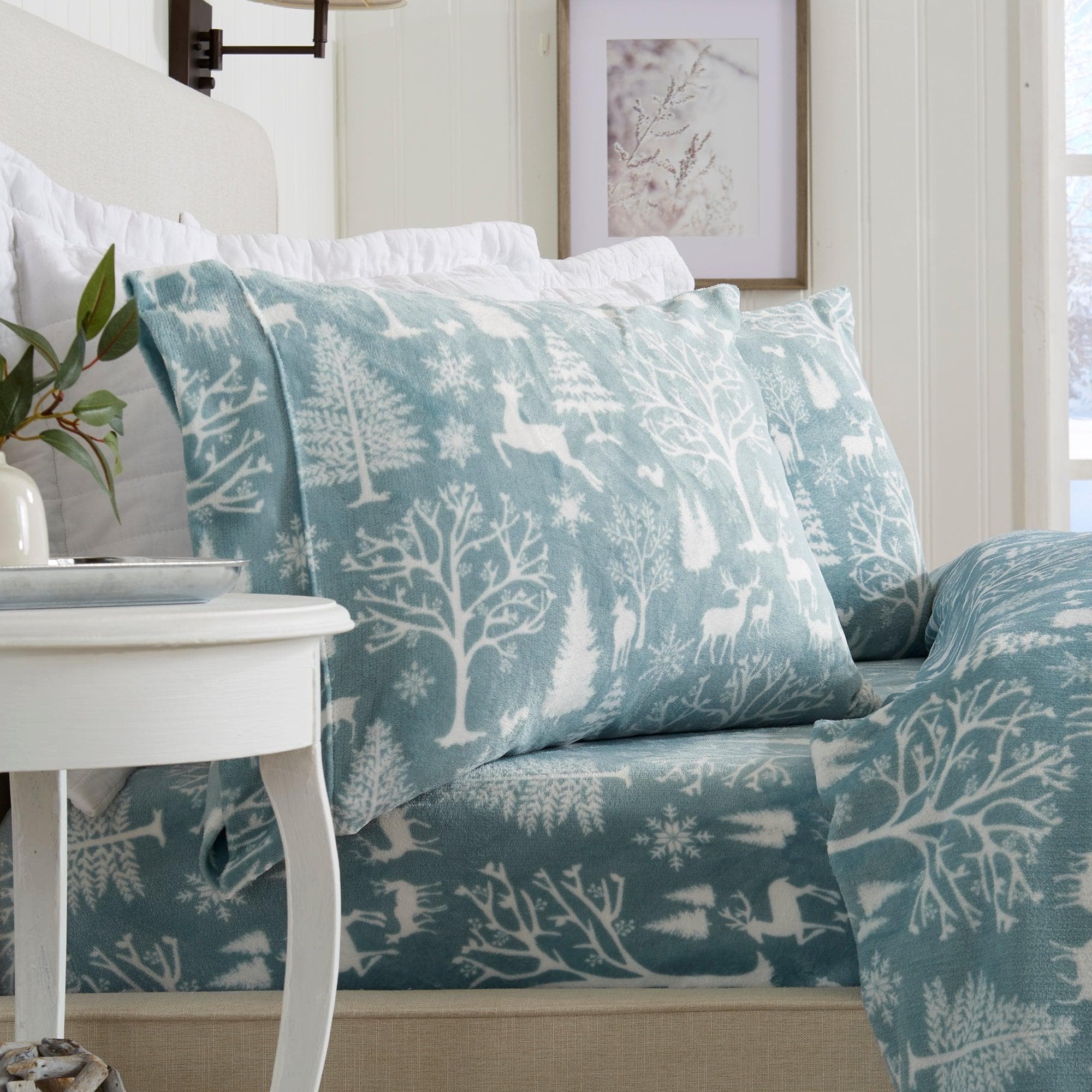 4-Piece Printed Plush Sheet - Velvet Luxe Collection