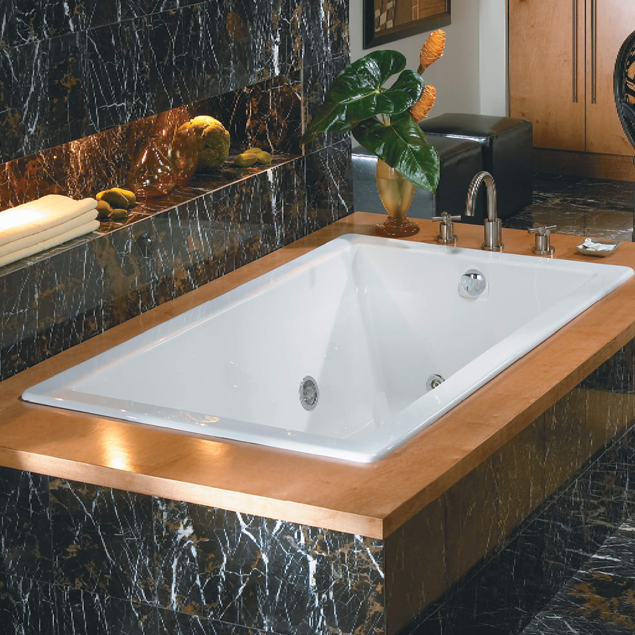 Jacuzzi Elara 72" Drop-In Whirlpool Bathtub With 10 AccuPro Jet [JELA7242WRL2HX] (SAK32651)