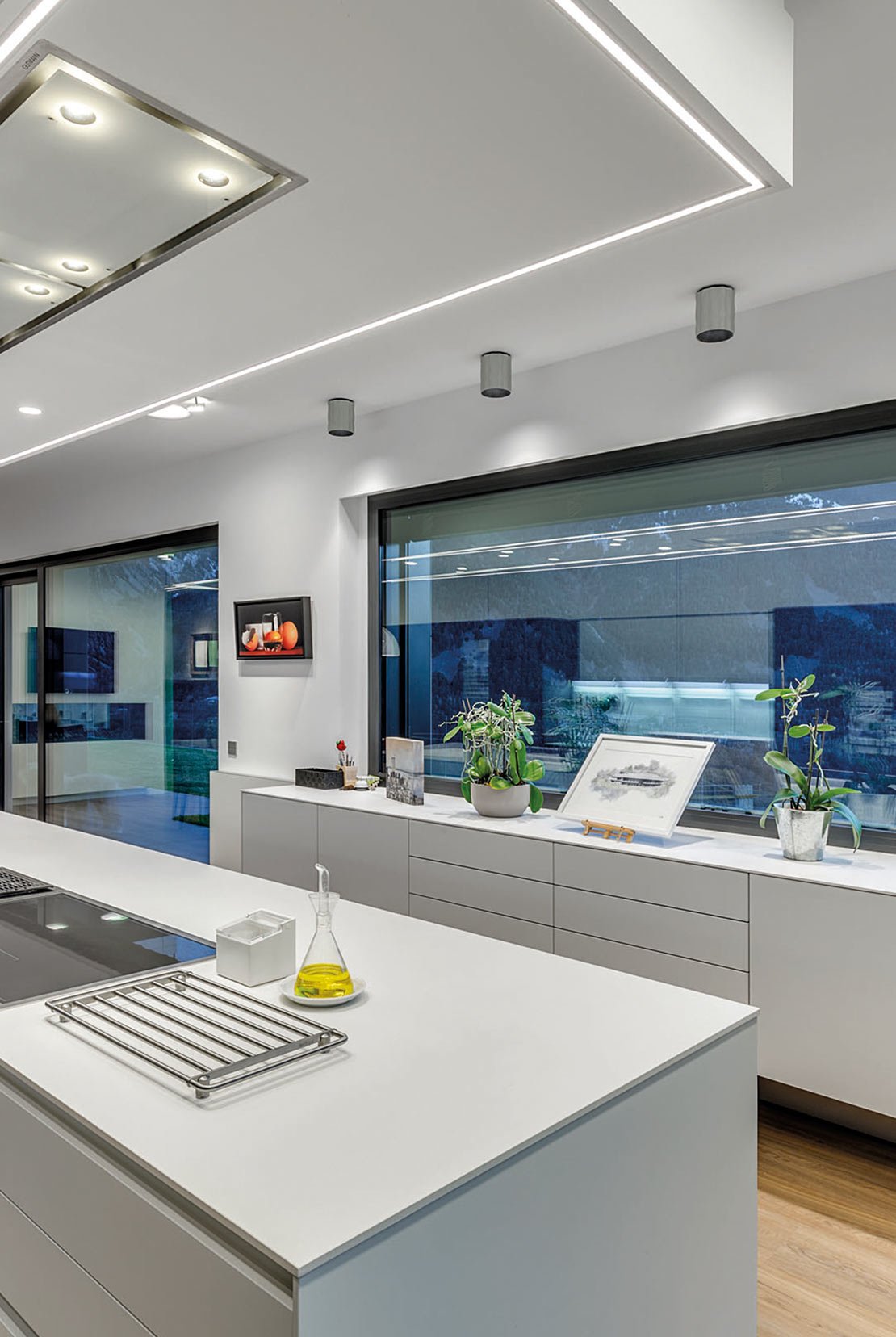 Just White Neolith