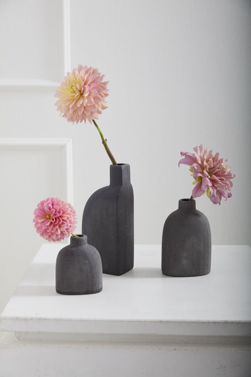 Karis Vase
