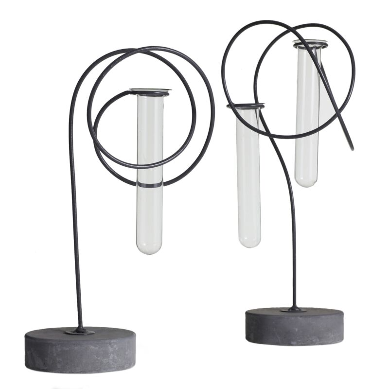 Zenith Loop Stand Vase