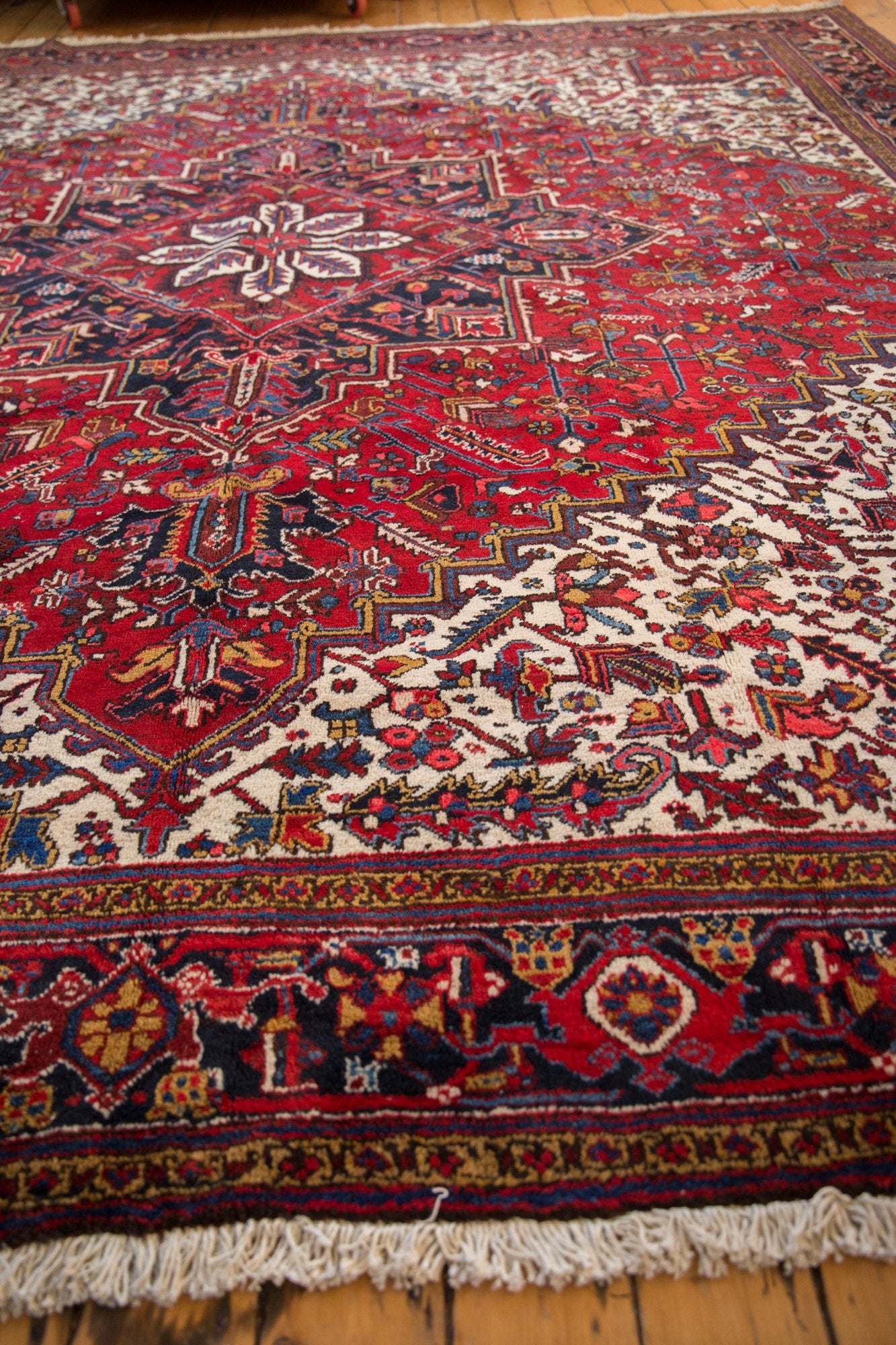 12.5x12.5 Vintage Mehrivan Square Carpet