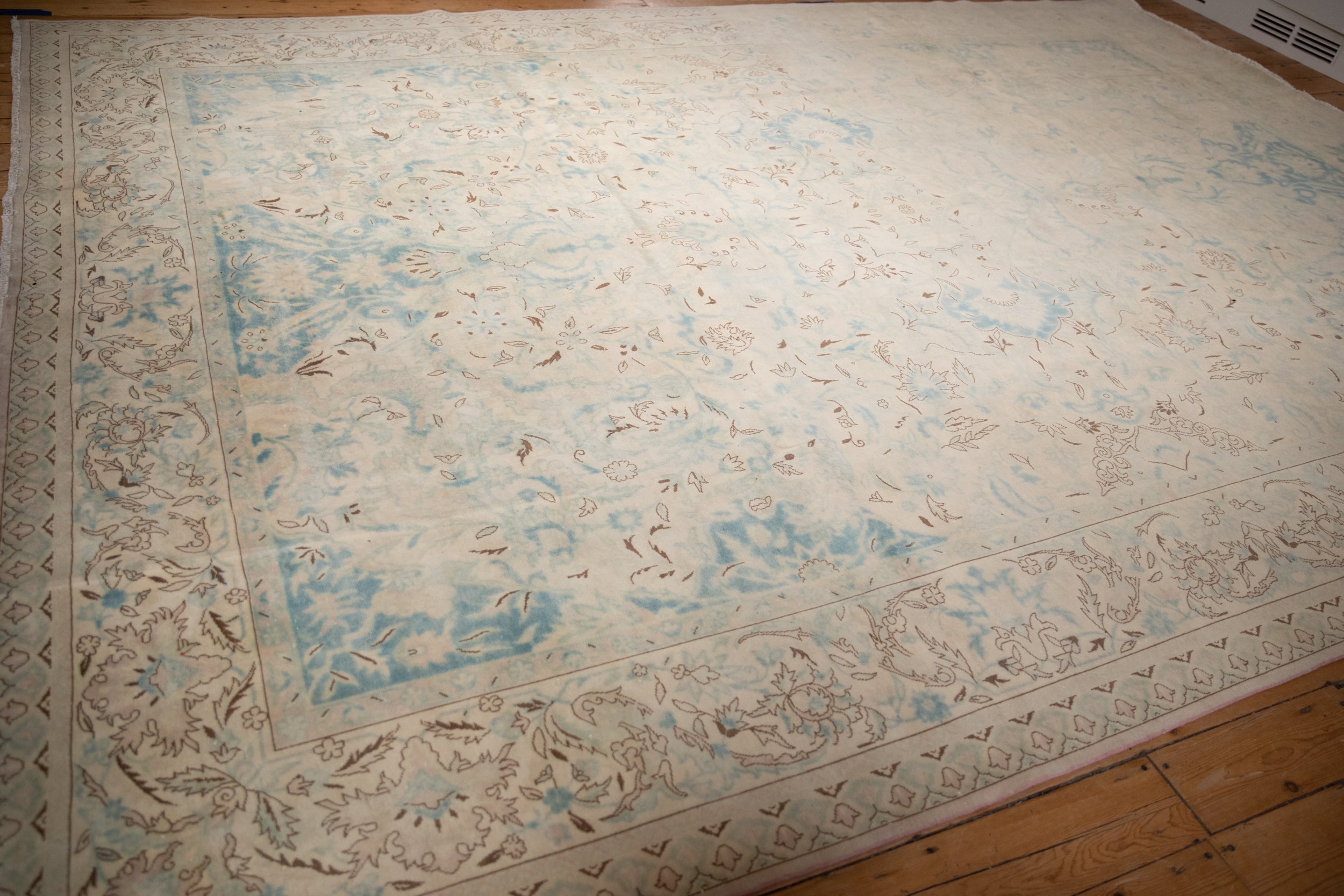 10x14 Vintage Distressed Bulgarian Polonaise Design Carpet