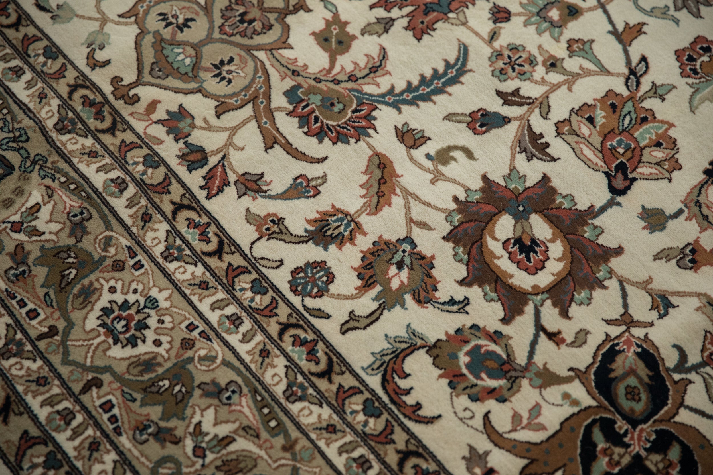 8x8 New Indian Isfahan Design Square Carpet