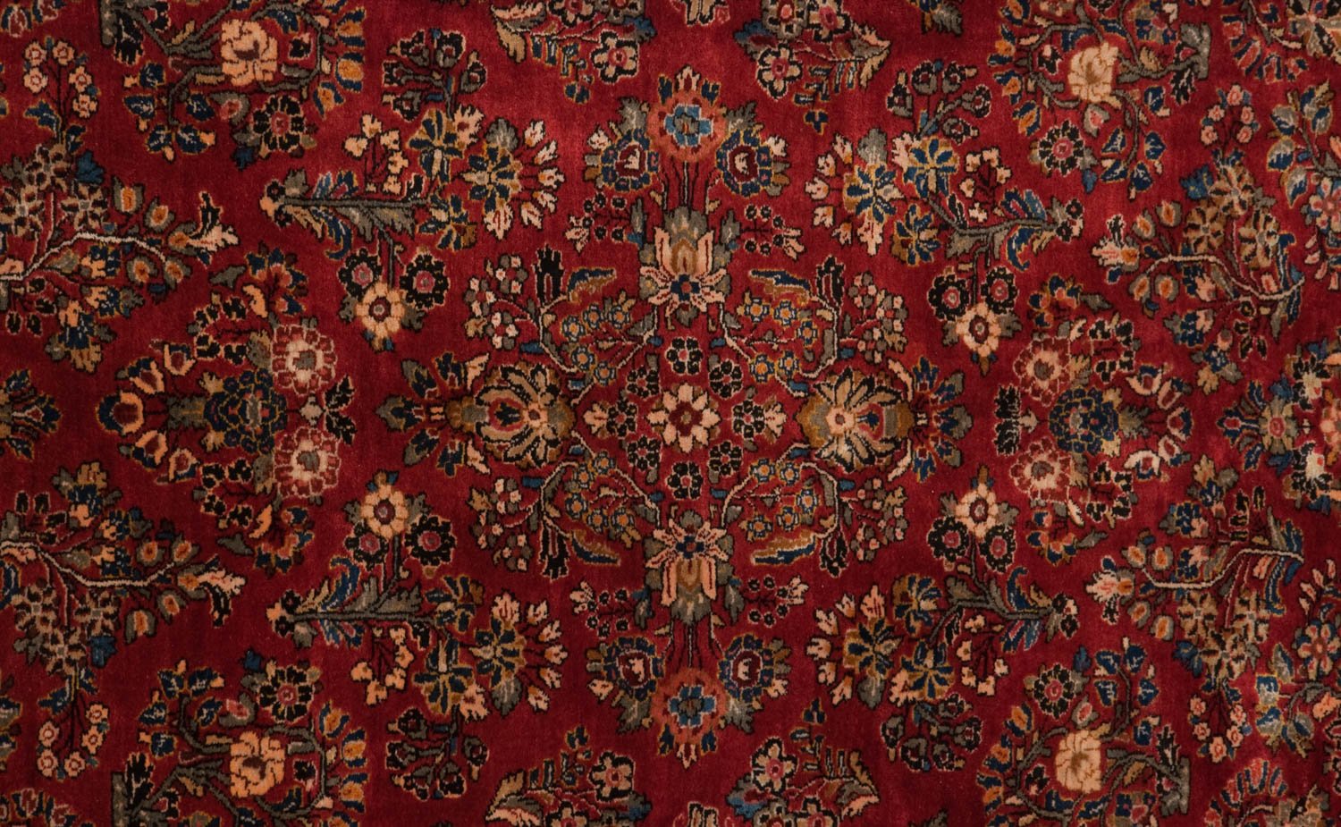 10.5x18.5 Vintage American Sarouk Carpet