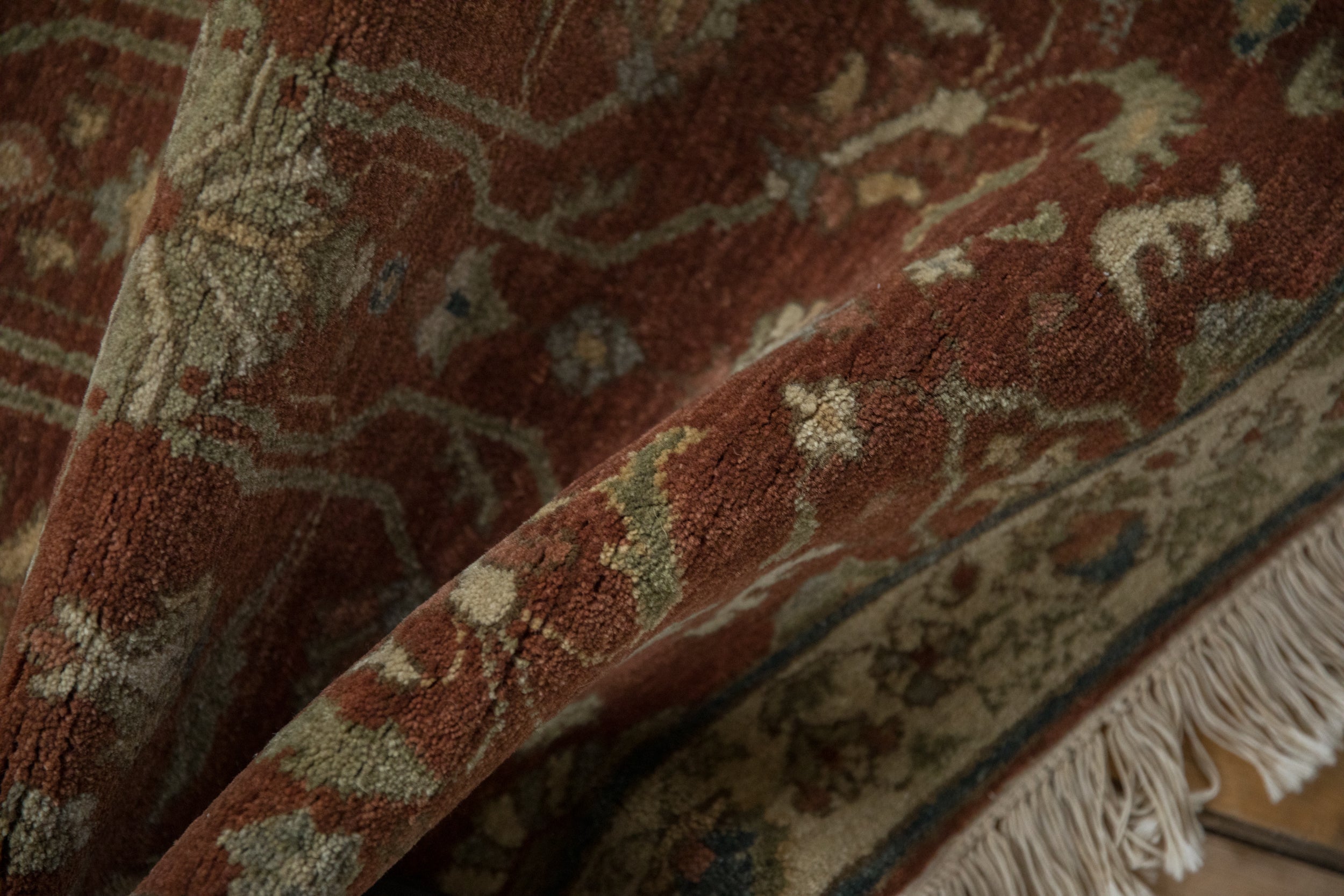 2.5x4 Vintage Armenian Lilihan Design Rug