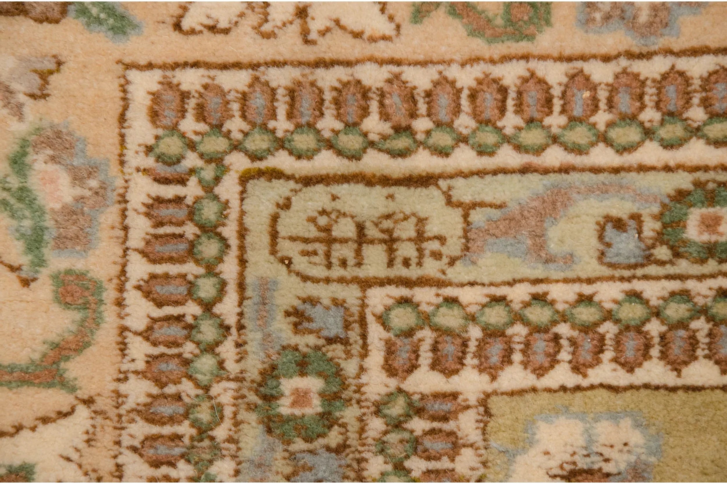 8.5x11 Vintage Tabriz Carpet