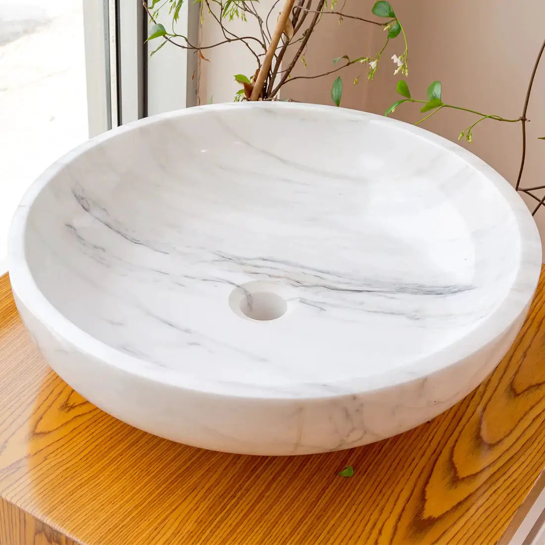 Villohome Calacatta white marble vessel sink, round above-counter bathroom basin, 19 in diameter, polished