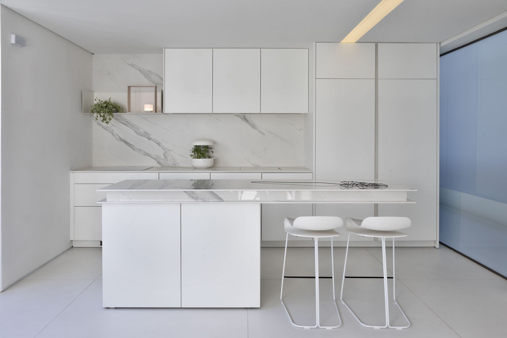 Opera Dekton