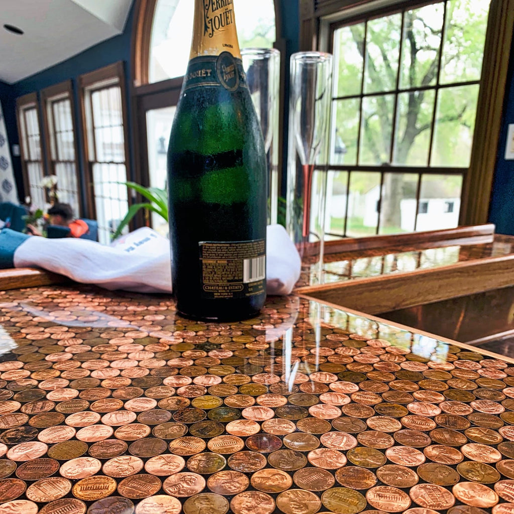 Bar Top and Table Top Clear Epoxy Resin 2 Gallons