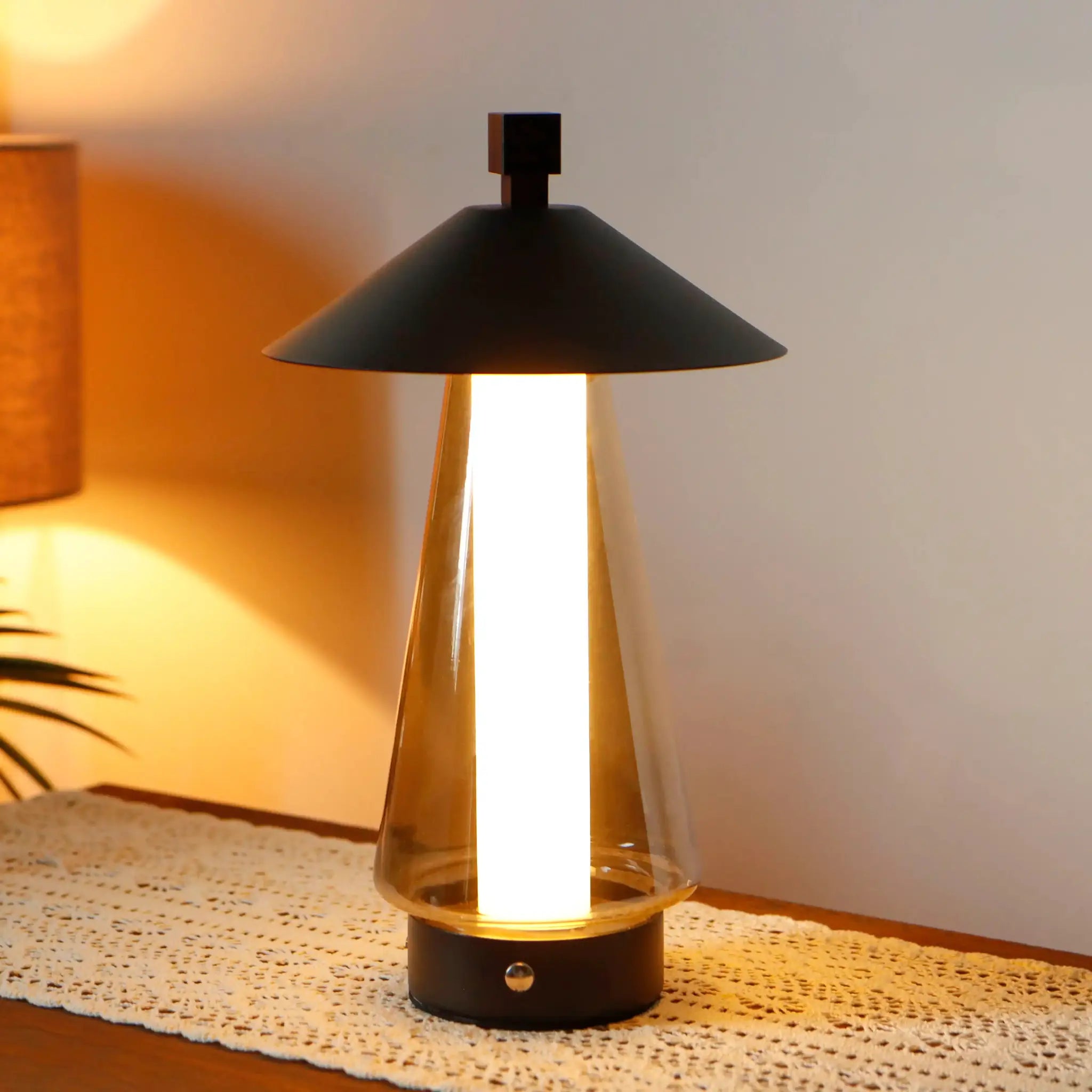 JHY DESIGN 12-inch umbrella-shaped bedside table lamp, black shade with wooden base, 3-way dimmable
