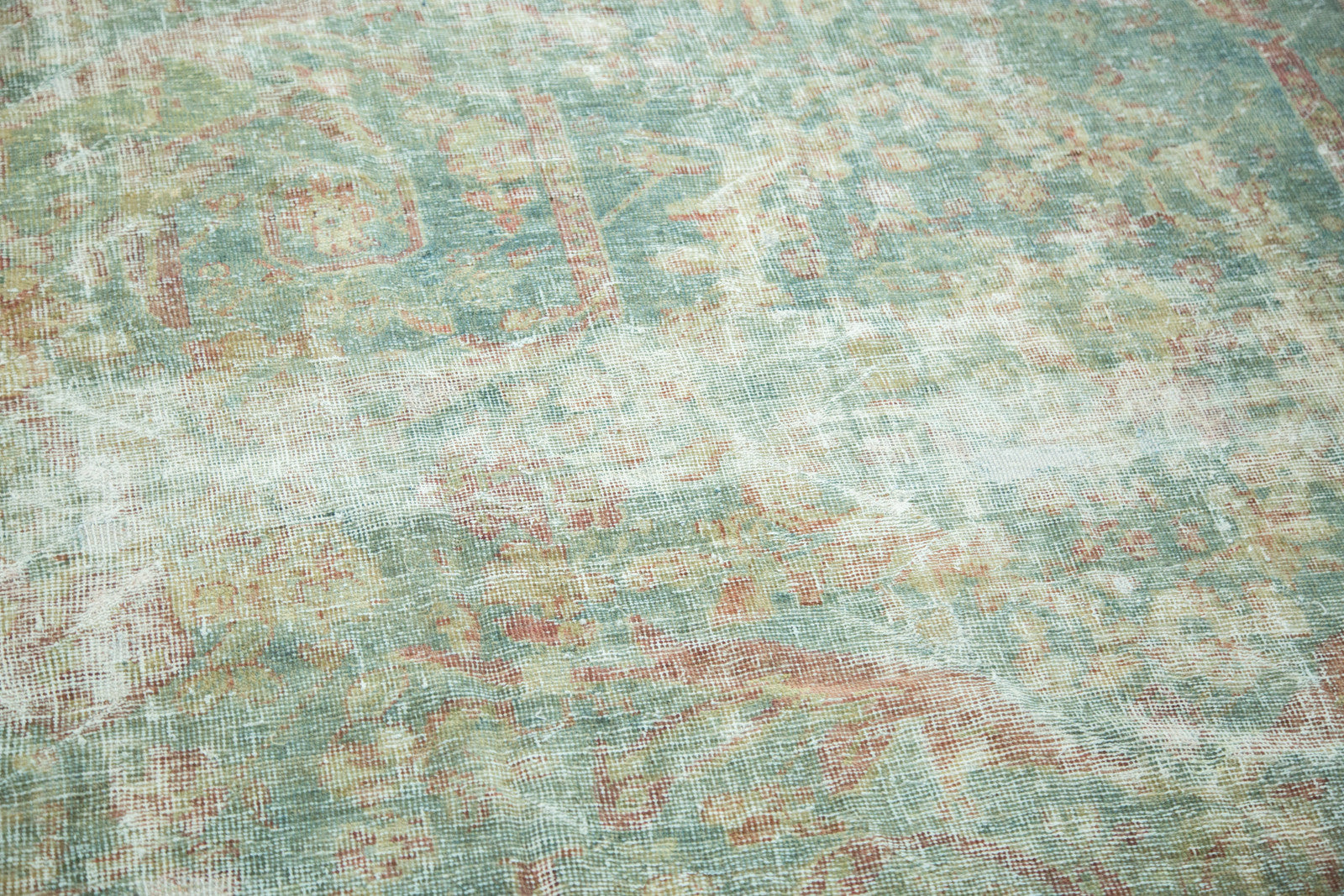 10x11 Antique Mahal Square Carpet