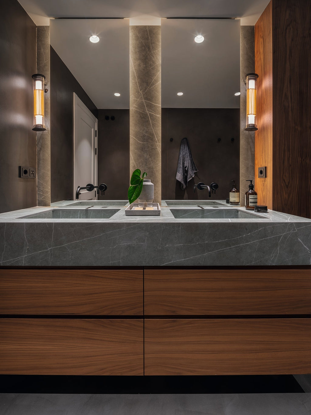 Zaha Stone Neolith